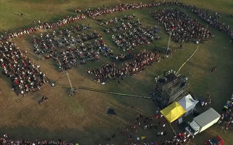 1000 музикантів, після виконання "Learn to Fly" Foo Fighters, отримали відповідь гурту