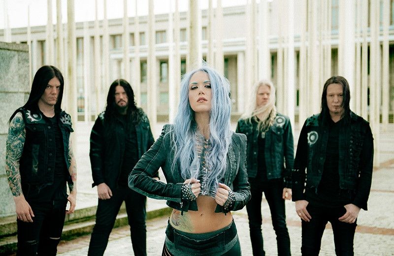 How Arch Enemy’s manager provokes scandal, trying to ban photographer