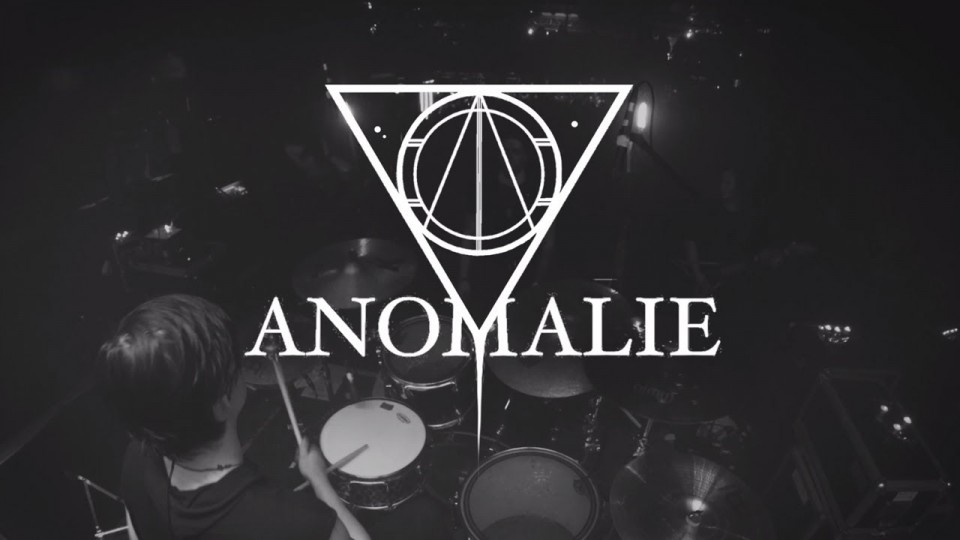​Anomalie reveal live video 