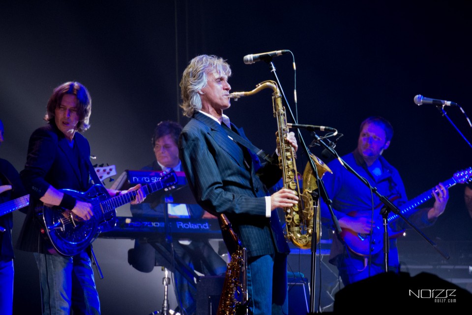 The Dire Straits Experience gathered a full house in Kyiv