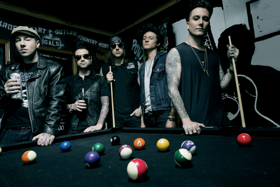 Фото Avenged Sevenfold — Clay Patrick McBride/WMG &mdash; Робочий сцени загинув після концерту Avenged Sevenfold у Німеччині