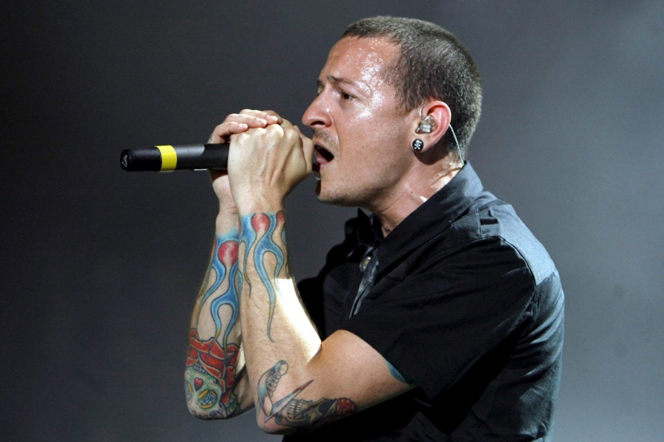 Chester Bennington (с) garuyo.com — Linkin Park vocalist Chester Bennington dies Chester Bennington (с) garuyo.com — Linkin Park vocalist Chester Bennington dies